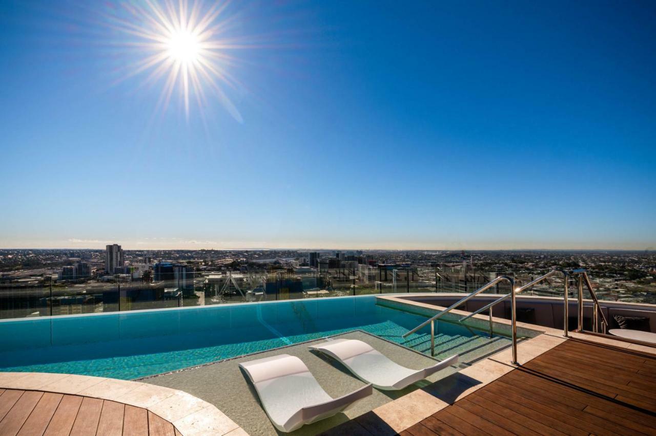 Aparthotel Fv By Peppers Brisbane Zewnętrze zdjęcie Skyline pool