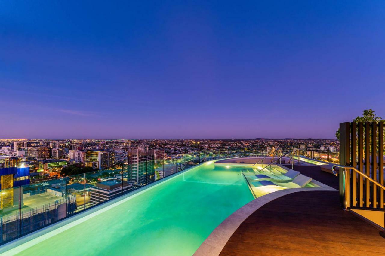 Aparthotel Fv By Peppers Brisbane Zewnętrze zdjęcie Skyline pool